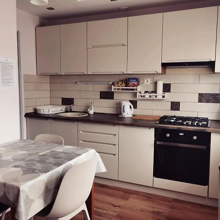 Lujzi Apartman Eger Exterior foto