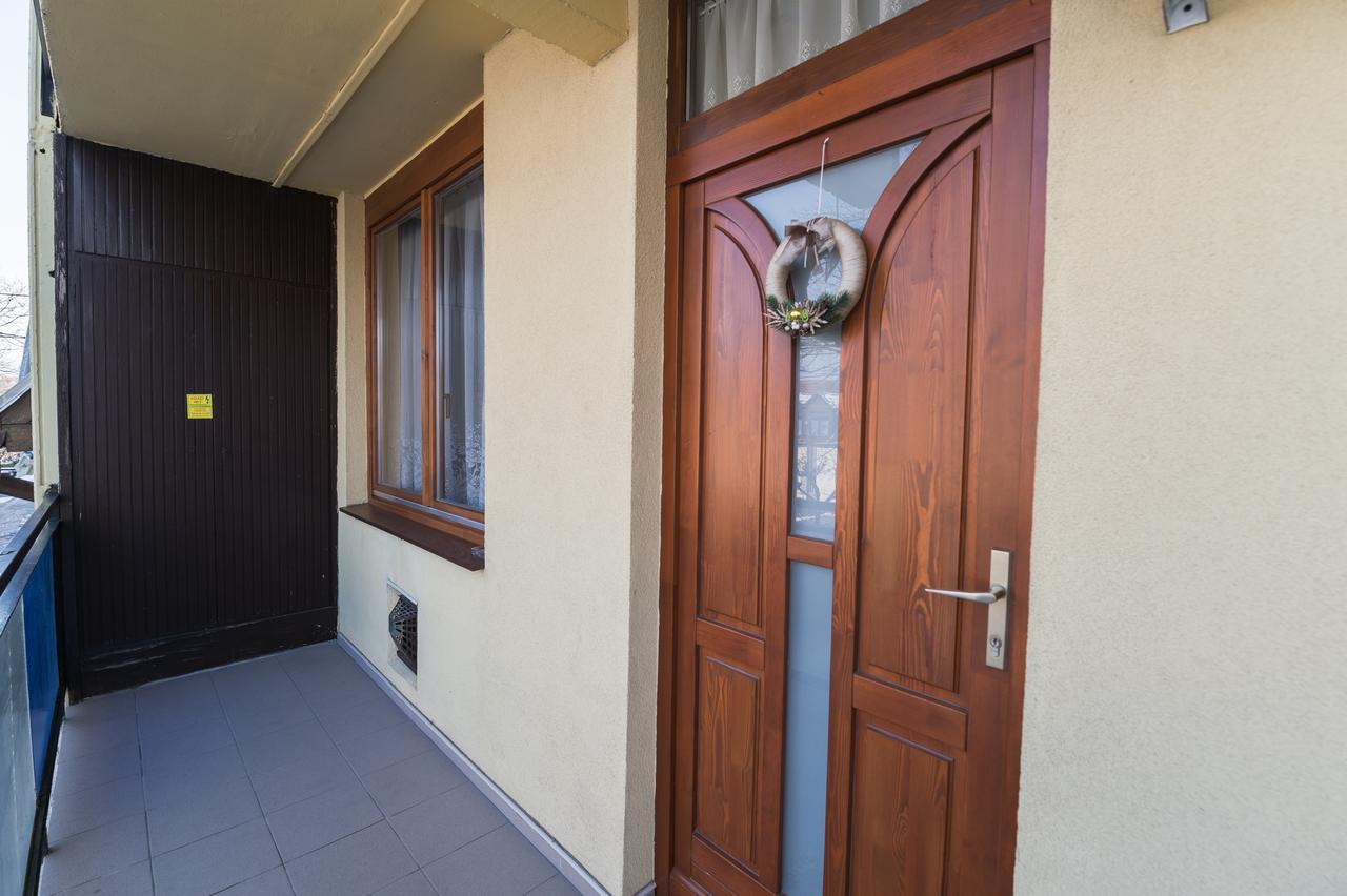Lujzi Apartman Eger Exterior foto