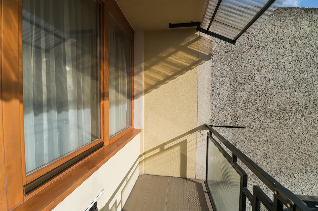 Lujzi Apartman Eger Exterior foto